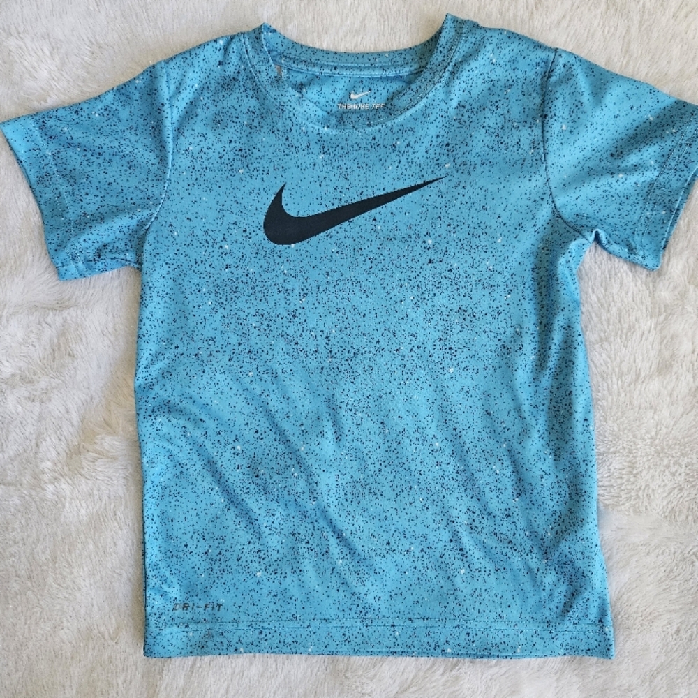 Boys Blue Nike Paint Splatter ashirt